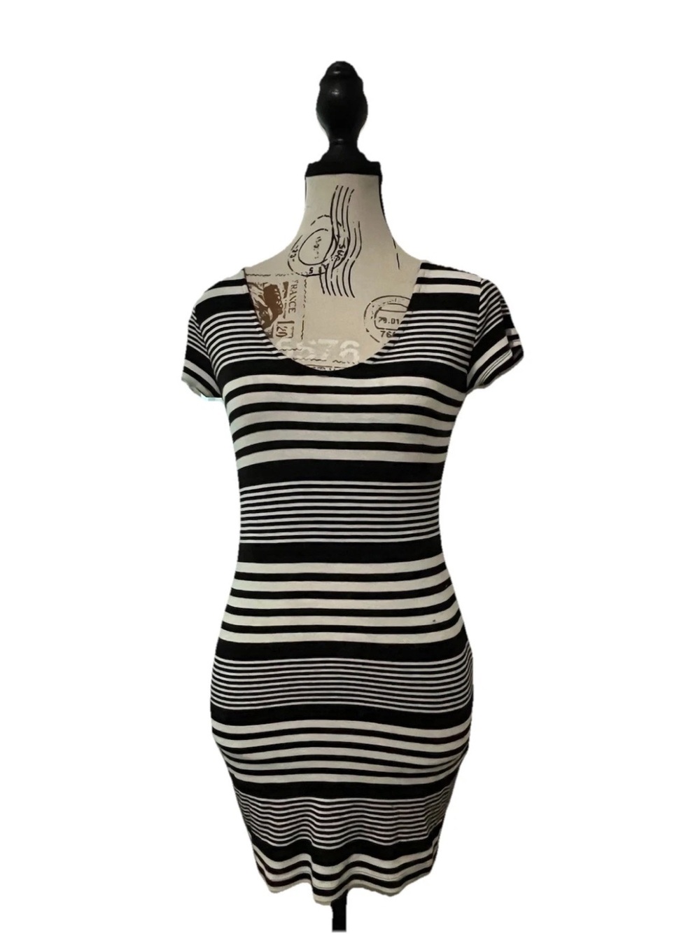 Forever 21 Black And White Striped Bod Con Dress Women’s Small Summer Fashion